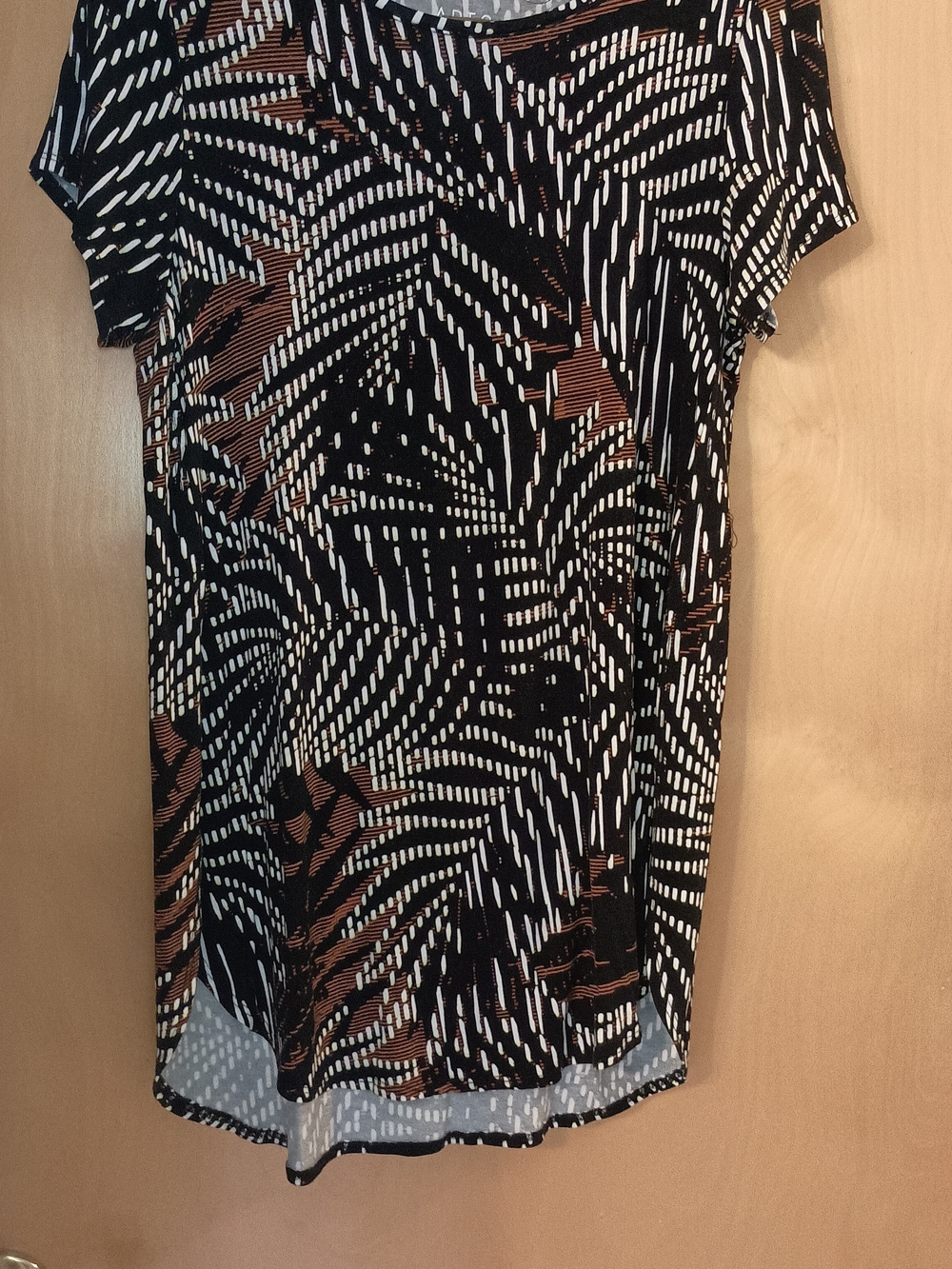 Black Abstract Print Short-Sleeve Top - Unbranded